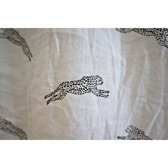 Rails 200-766 Women's Sz XS White Charli Cheetah Print L/S Button-Up Shirt - Picture 7 of 9